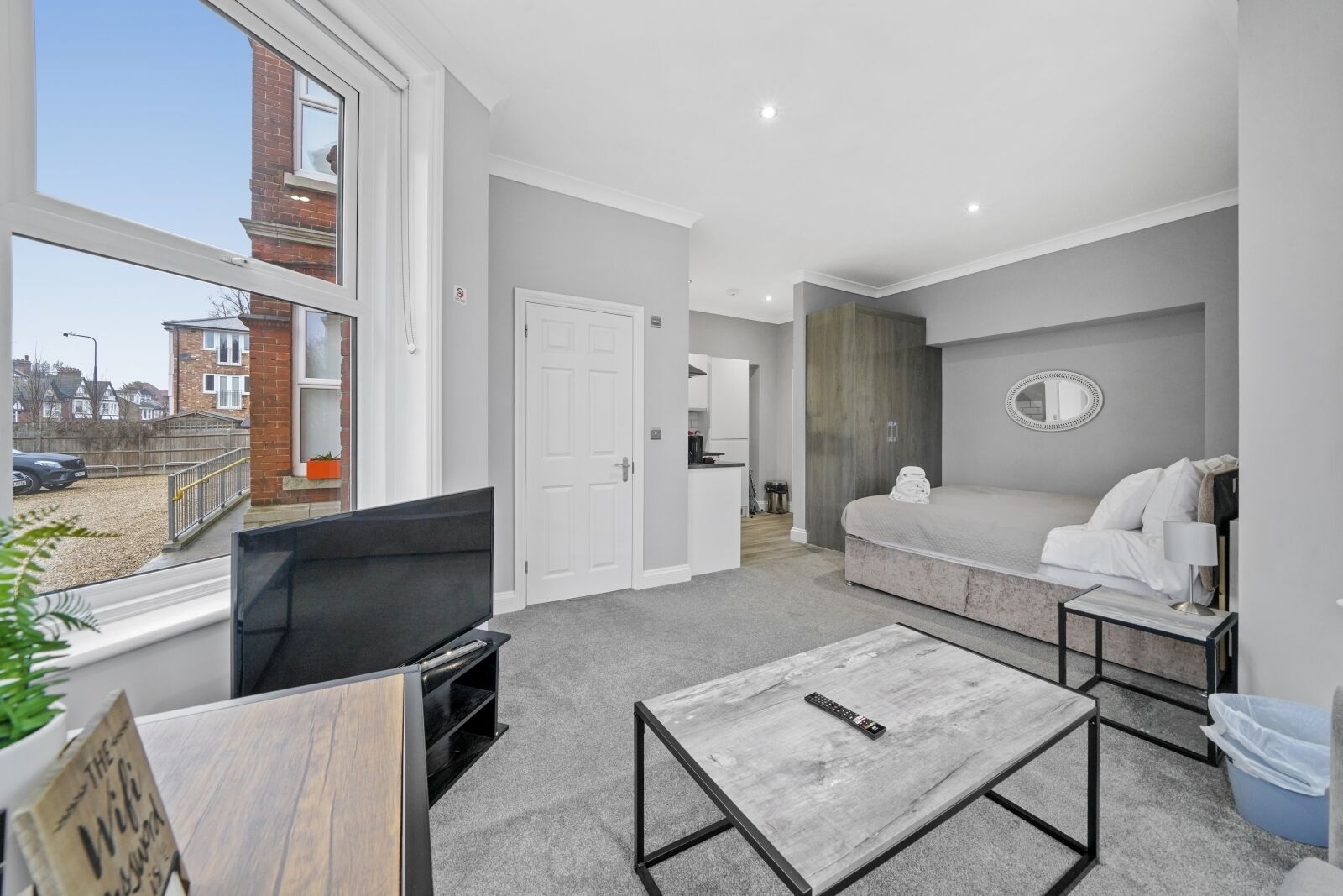 1 chambre, fer et planche à repasser, Wi-Fi, draps fournis