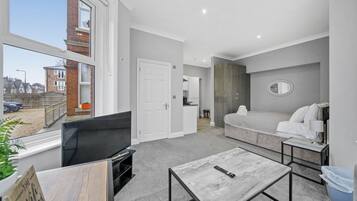 1 chambre, fer et planche à repasser, Wi-Fi, draps fournis
