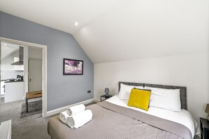 1 habitación, tabla de planchar con plancha, wifi y ropa de cama 