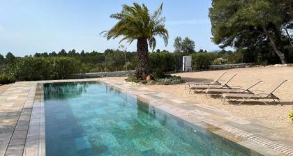 Belle maison avec magnifique piscine mirroir Ă Las Tres Calas