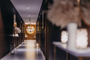 Body treatments, hydrotherapy, aromatherapy, hot stone massages