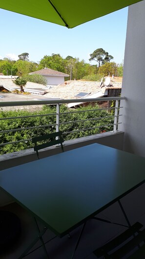 Outdoor dining - apartment 600 m from the basin with terrace, quiet town center (Andernos-les-Bains)