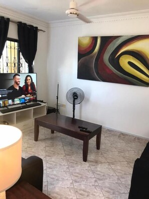 Living area - Stay.Plus Queens Apartment Nyali (Mombasa)
