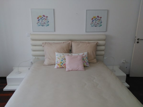 2 Schlafzimmer, Reisekinderbett, kostenloses WLAN