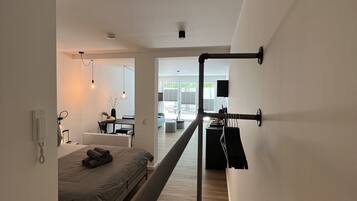 1 Schlafzimmer, BĂŒgeleisen/BĂŒgelbrett, kostenloses WLAN, BettwĂ€sche