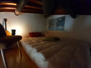 Apartment, 1 Queen Bed | 1 bedroom, free WiFi, bed sheets - Remarkable 1-bed House in Pieve A Presciano (Pergine Valdarno)