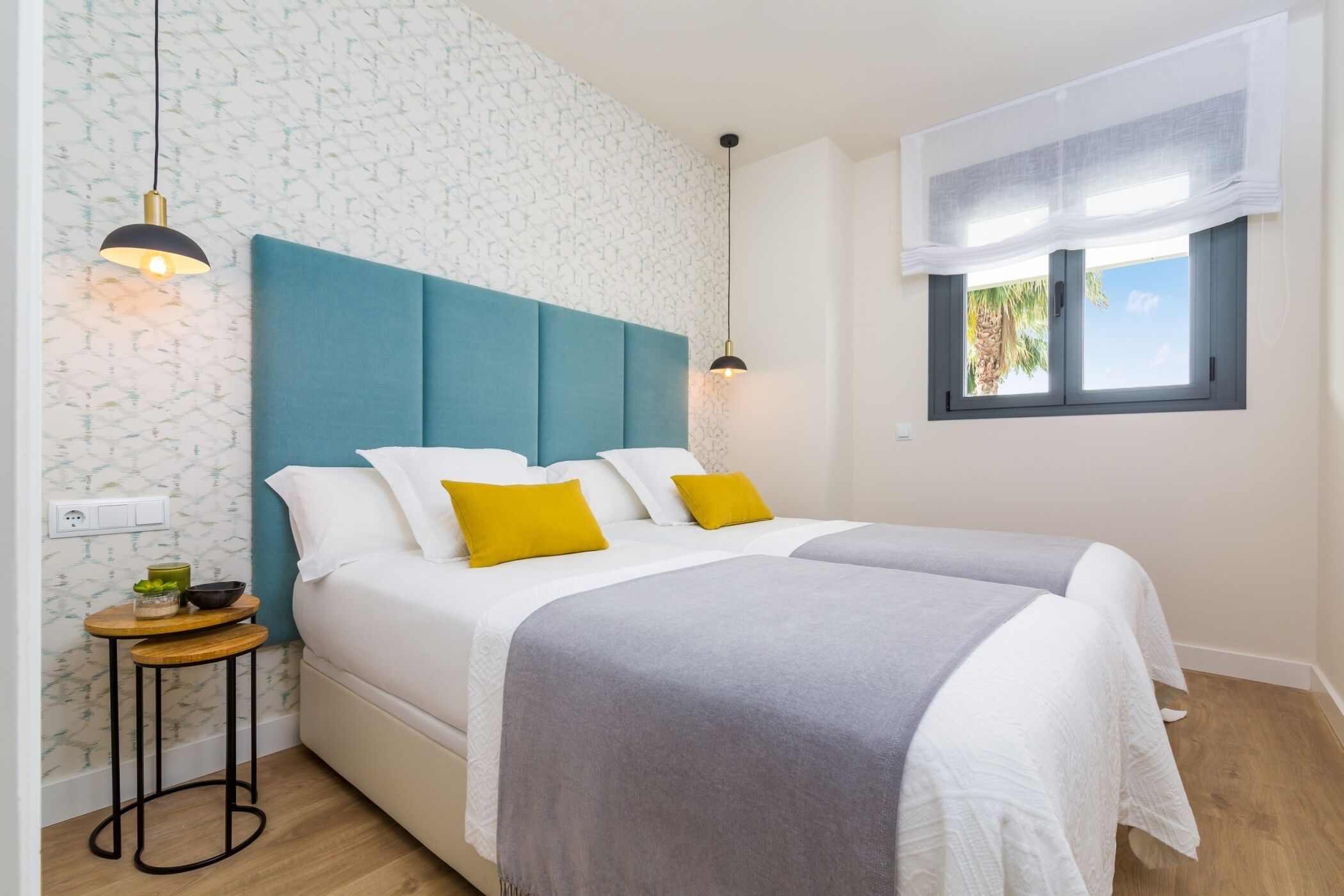 3 slaapkamers, een strijkplank/strijkijzer, internet, beddengoed