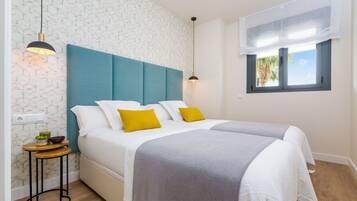 3 slaapkamers, een strijkplank/strijkijzer, internet, beddengoed