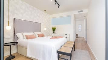 3 habitaciones, tabla de planchar con plancha y acceso a internet