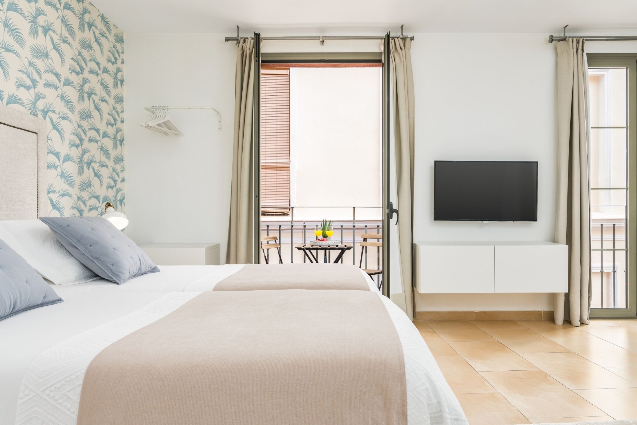 アイロン / アイロン台、インターネット、ベッドシーツ