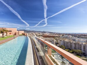 Pool - iloftmalaga SkyGarden (Málaga)