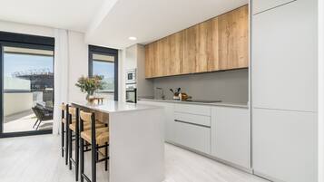 Fridge, microwave, coffee/tea maker, toaster