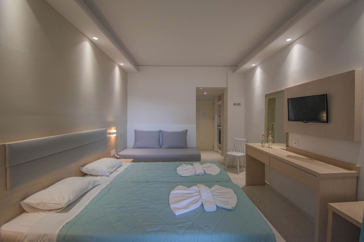 In-room safe, desk, laptop workspace, blackout curtains