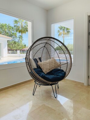 Interior - Modern luxury villa with pool and tropical garden (Las Lagunas de Mijas)