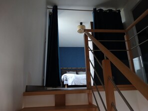 3 chambres, fer et planche à repasser, draps fournis