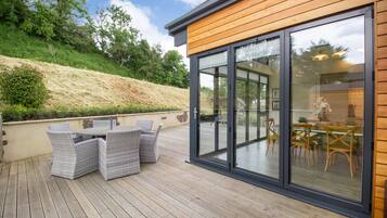 Cottage | Balcony