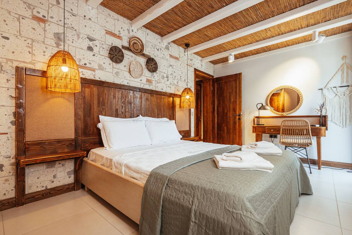 Chambre Double Standard | Décoration personnalisée, Wi-Fi gratuit, draps fournis