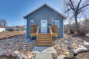 Exterior - Cozy Spearfish Cottage < 1 Mi to Hiking Trail (Spearfish)