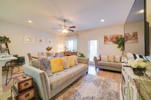 TV, fireplace - Beautiful PCB Getaway < 3 Mi to the Beach! (Panama City Beach)