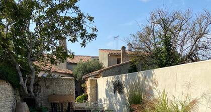 Village house with large garden and swimming pool