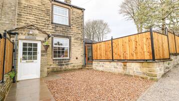 Cottage | Exterior
