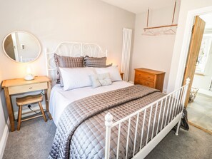 Cottage | 2 bedrooms, individually decorated, individually furnished, free WiFi - Millgate House (Conwy)