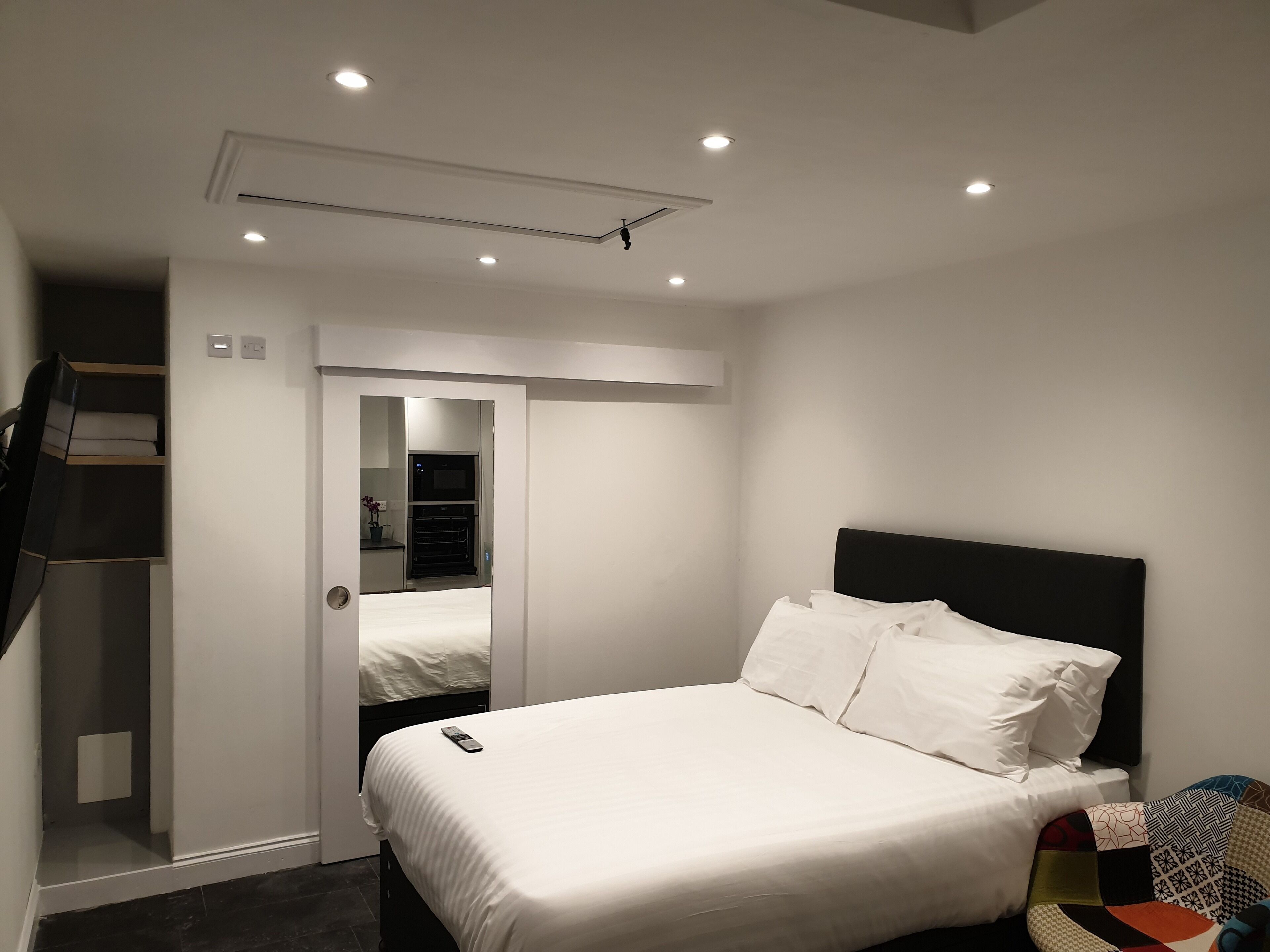 1 Schlafzimmer, Schreibtisch, Bügeleisen/Bügelbrett, WLAN