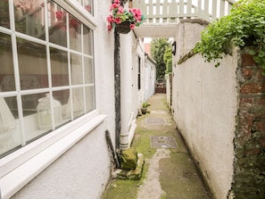 Cottage | Property grounds