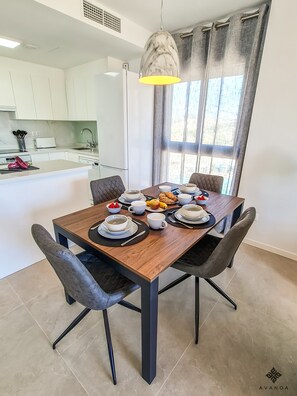 Dining - Beachside apartment with swimming pool, parking and views (Calpe)