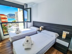 2 makuuhuonetta, silitysrauta/-lauta, ilmainen Wi-Fi, vuodevaatteet