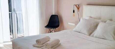 2 عدّة غرف نوم ومكواة/لوح كي وواي فاي مجانًا وملاءات أسرّة