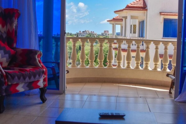 Balcony - Stay.Plus Royal Apartment Nyali (Mombasa)