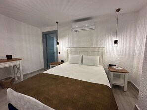 Ropa de cama de alta calidad, colchones Select Comfort y minibar 
