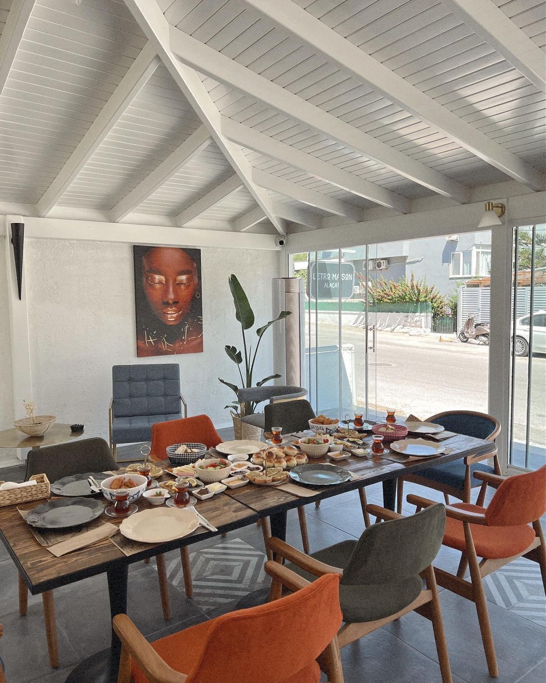 Free daily local cuisine breakfast