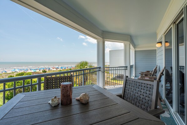 Outdoor dining - Oceanfront 3BR, 3BTH, 2nd Floor,  Beach Front IOP (Isle Of Palms)