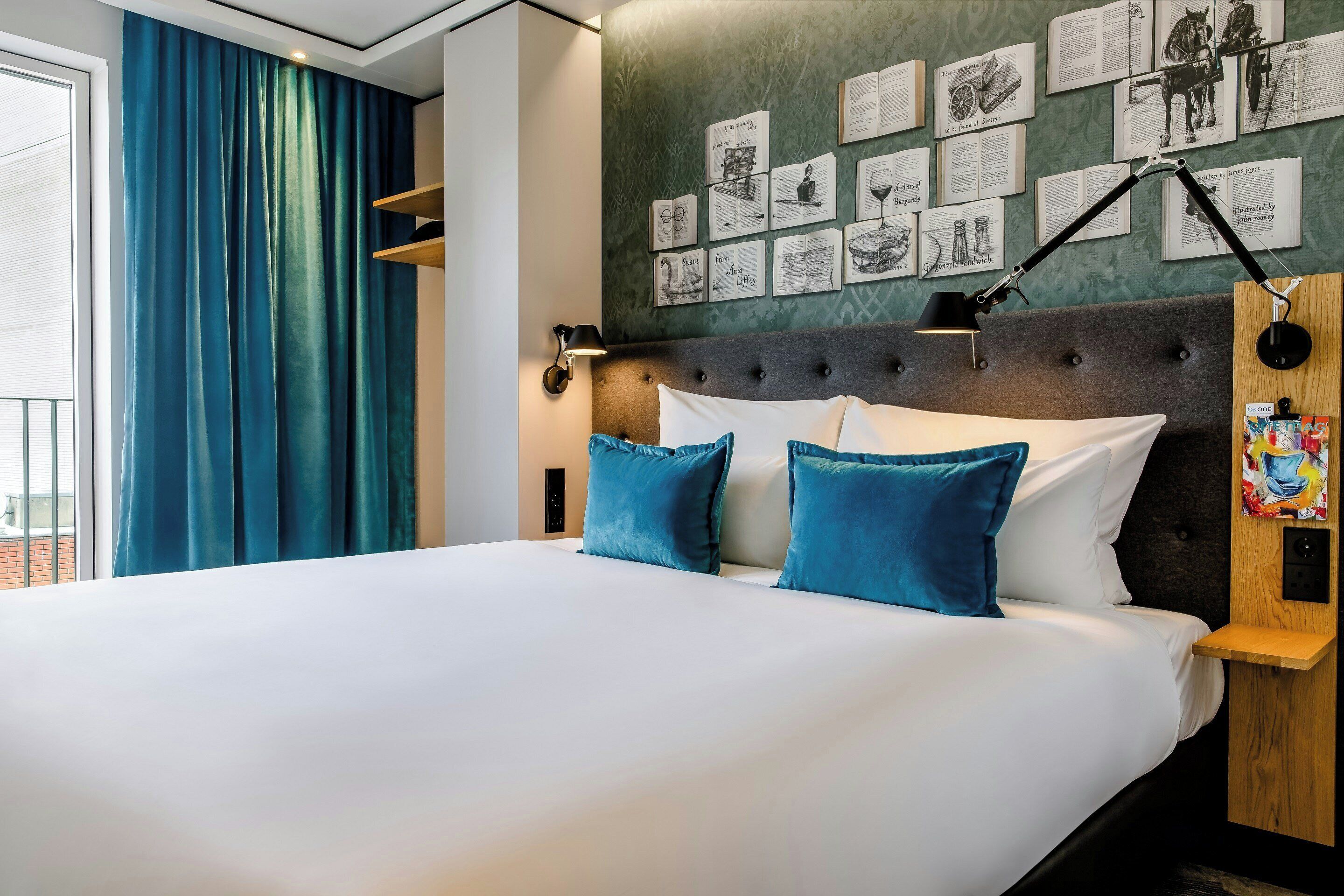 Egyptian cotton sheets, premium bedding, in-room safe, desk