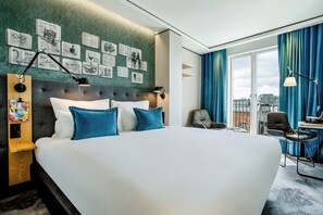 Comfort Room (with queen or double bed) | Egyptian cotton sheets, premium bedding, in-room safe, desk - Motel One Dublin (Dublin)