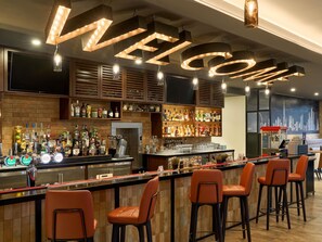 2 bars/lounges, sports bar, rooftop bar - Ibis Styles Dubai Deira (Dubai)