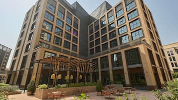 Breakfast, lunch, dinner served; garden views