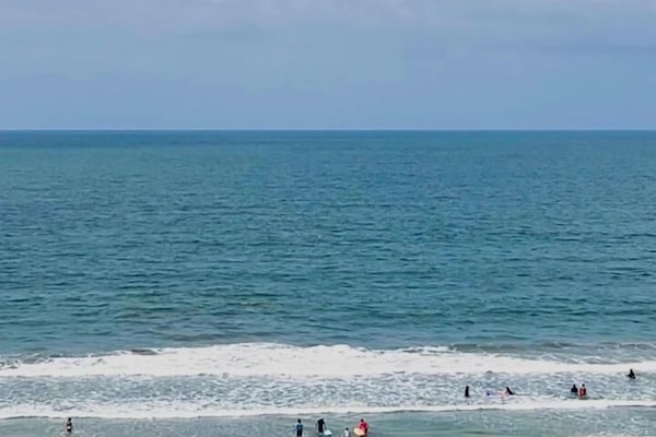 En la playa, arena blanca