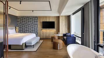 Comfort Suite, 1 King Bed, Ocean View (TRIBE XL)