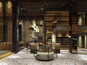 2 bars/lounges