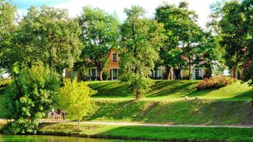 Enceinte de lâhĂ©bergement