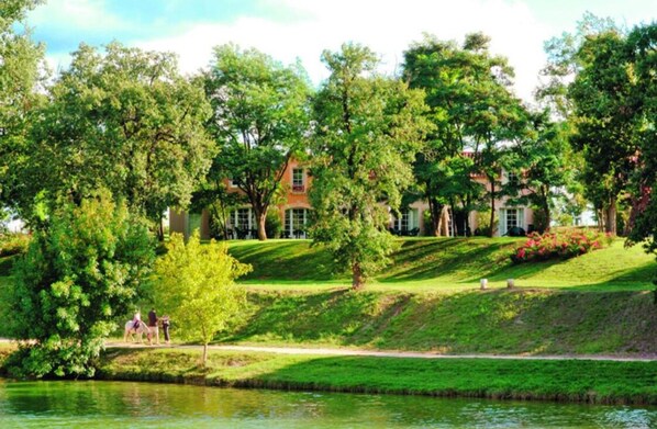 Enceinte de lâhĂ©bergement