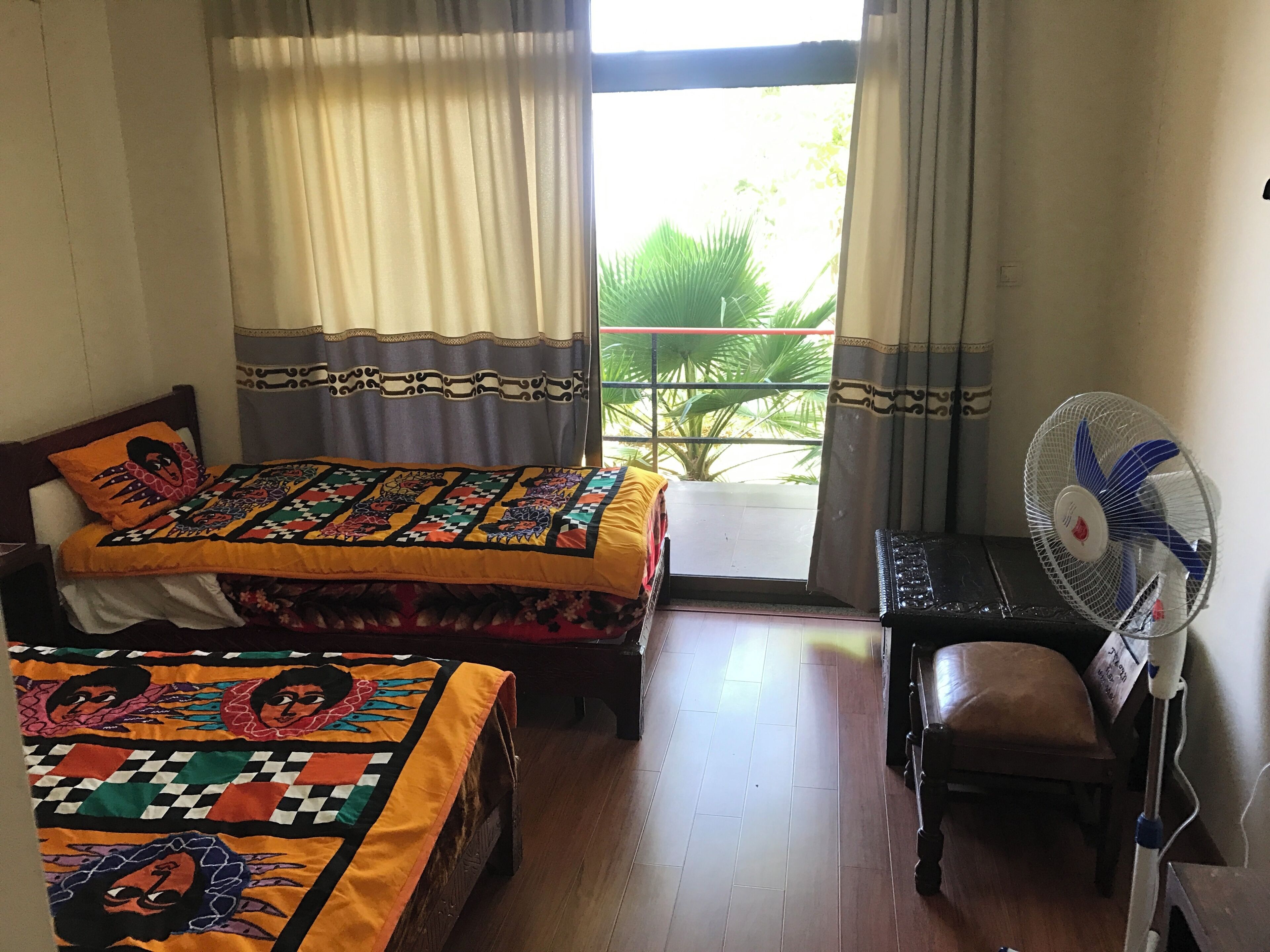 Coffres-forts dans les chambres, décoration personnalisée