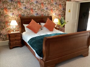3 habitaciones, tabla de planchar con plancha y wifi gratis 