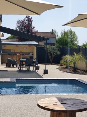 Outdoor pool, a heated pool