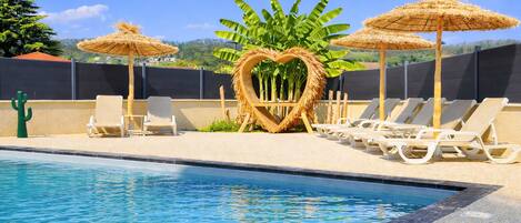 Outdoor pool, a heated pool