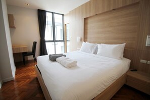 2 bedrooms, in-room safe, iron/ironing board, free WiFi - Beautiful Penthouse Apartment with Mountain Views (Kamala)