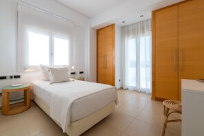 3 chambres, coffres-forts dans les chambres, chambres insonorisées